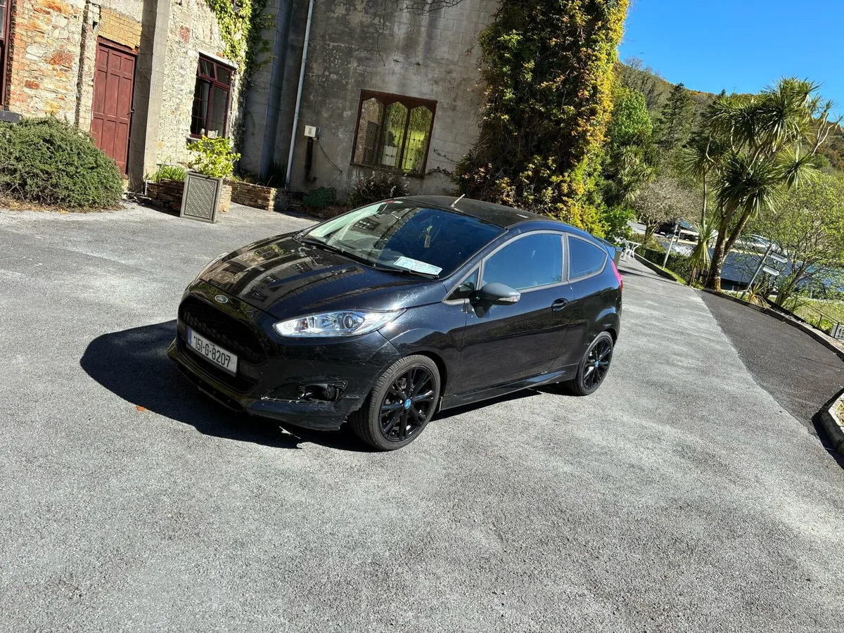 Ford fiesta - Image 2