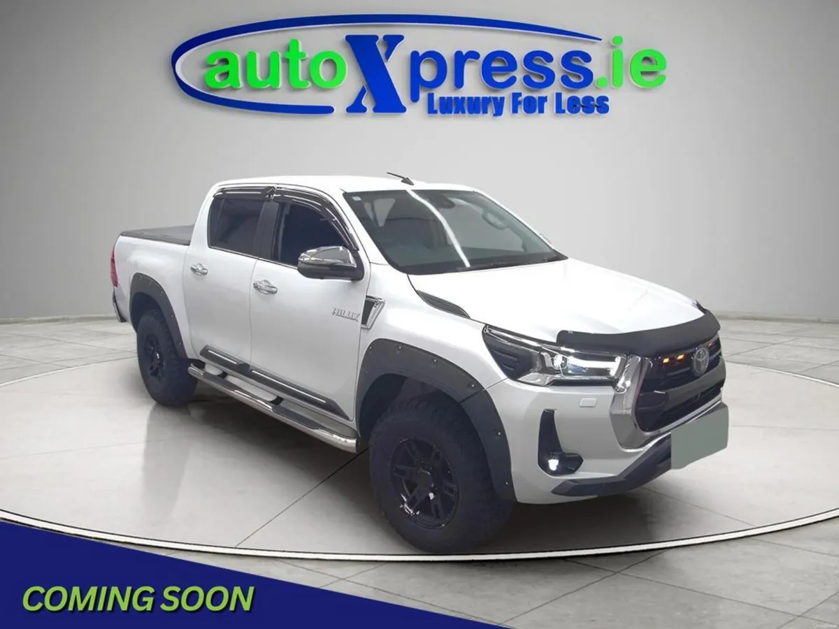 Toyota Hilux 4WD Z, ULTRA Low mileage, 360 camera - Image 1