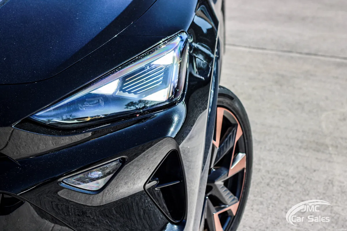 2025 CUPRA FORMENTOR AUTO - Image 3