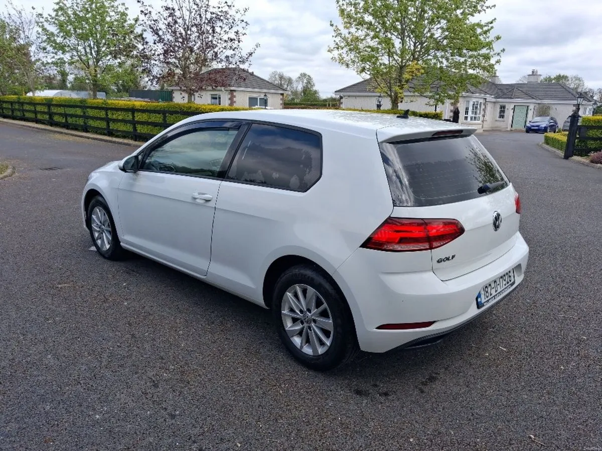 Volkswagen Golf 2018 - Image 2
