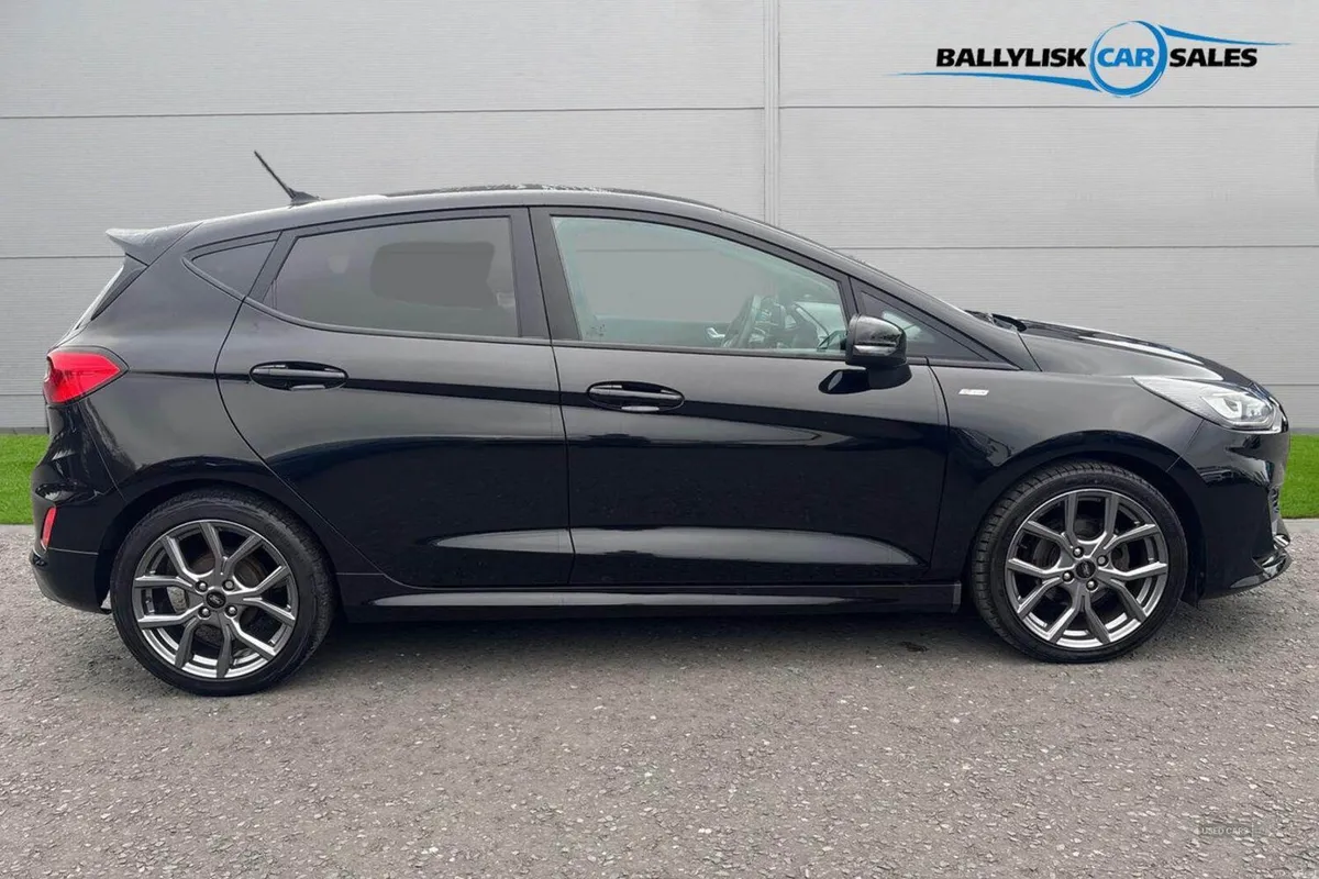 Ford Fiesta 1.0T 100PS ST-Line in Black with 21K - Image 3