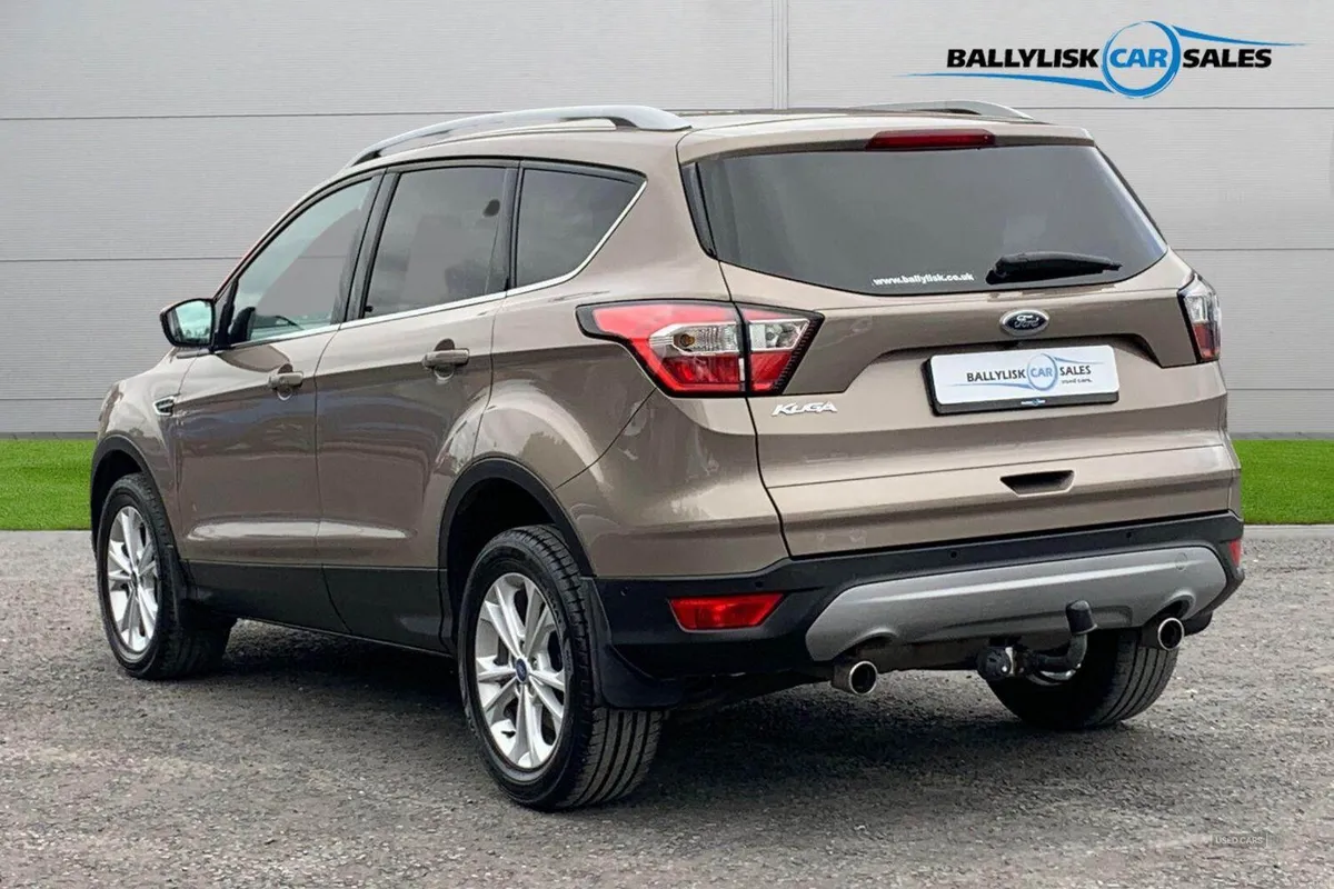 Ford Kuga 1.5 TDCi 120PS Titanium in Diffused Silv - Image 2