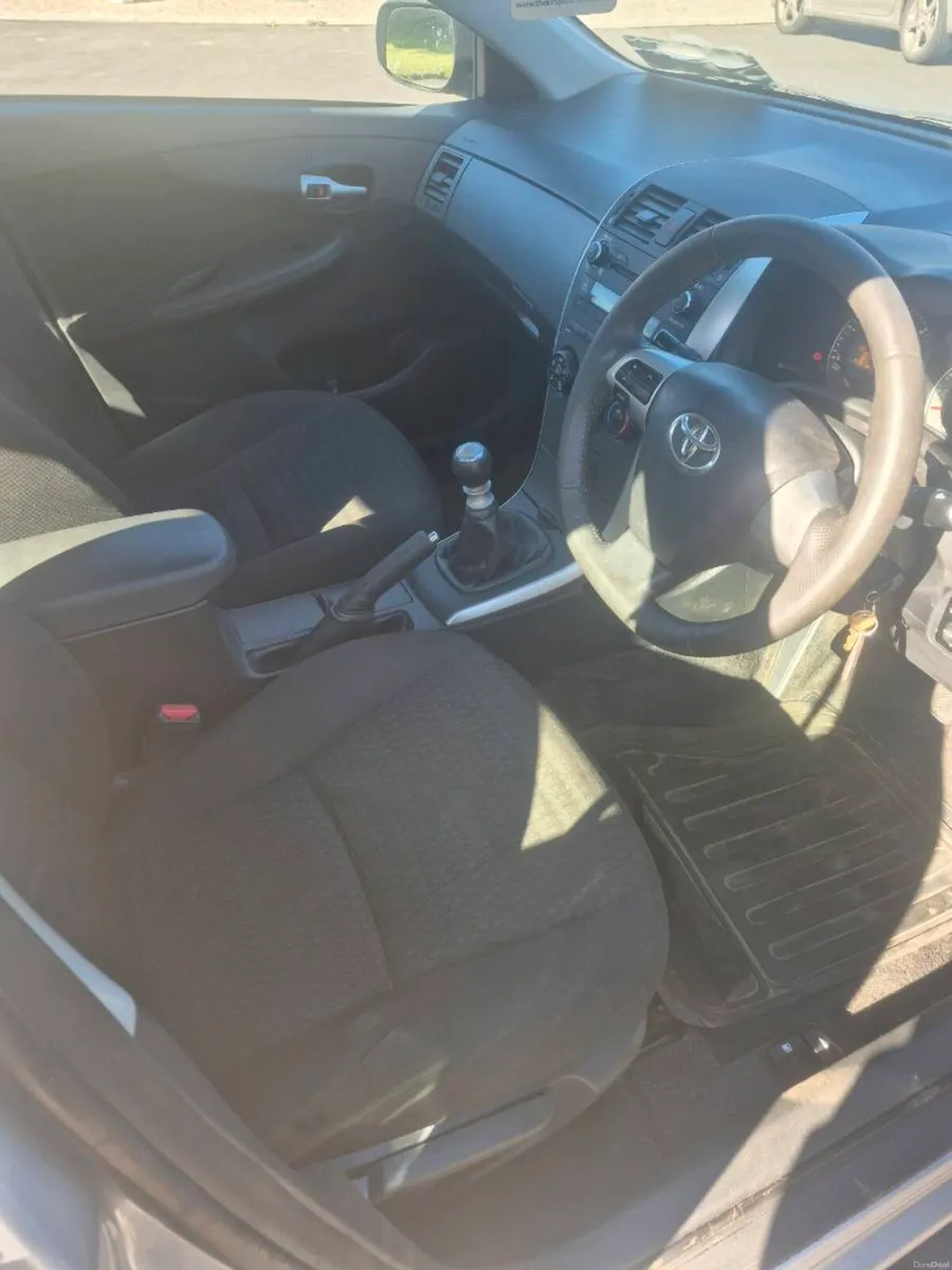 Toyota corolla (Nct May 2027) - Image 5
