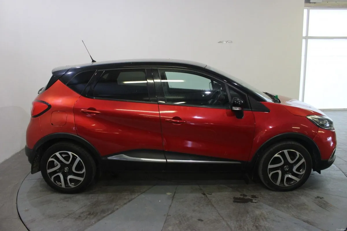 Renault Captur dCi 90 SIGNATURE - TENDER 24 - Image 3