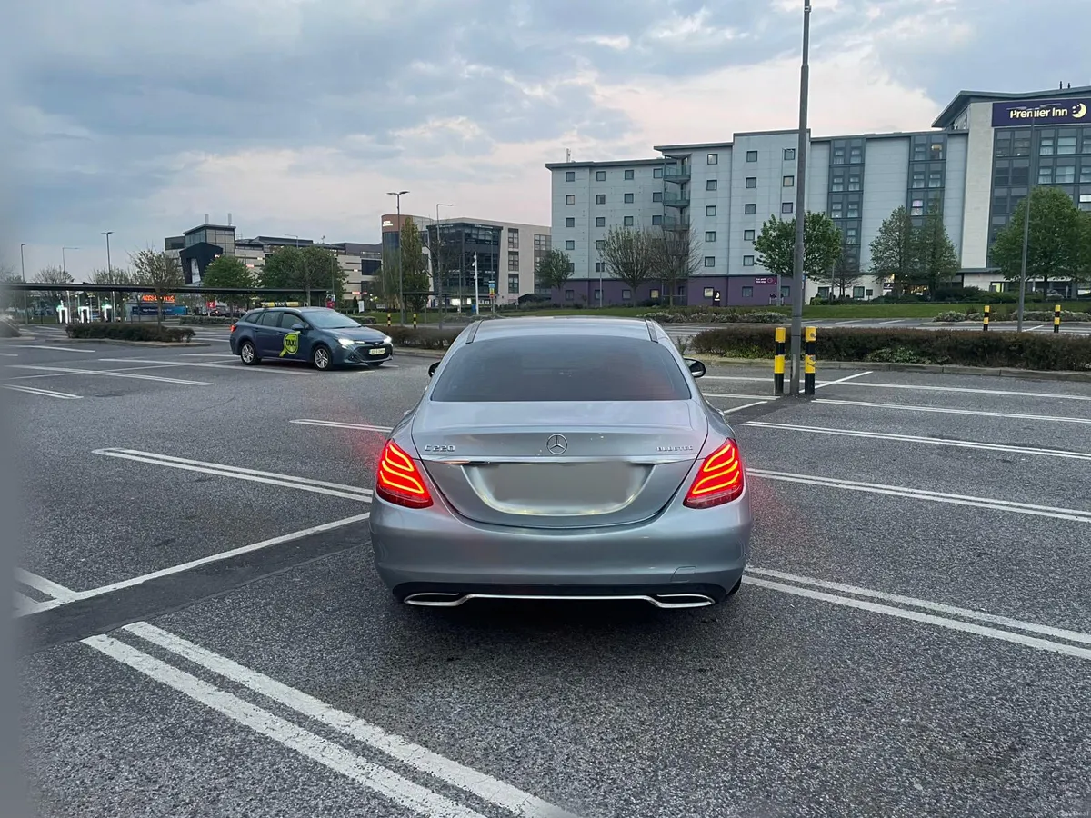 Mercedes Benz C220d 2014 - Image 2
