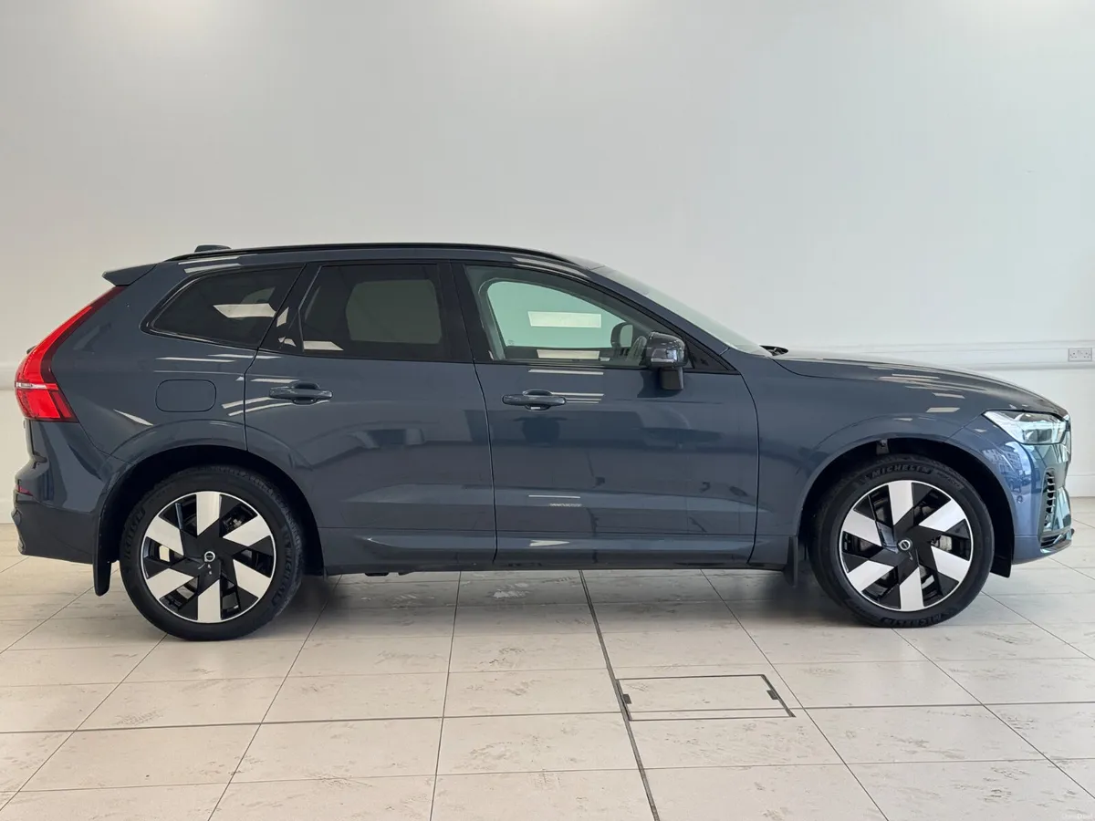 Volvo XC60 2024 - Image 3