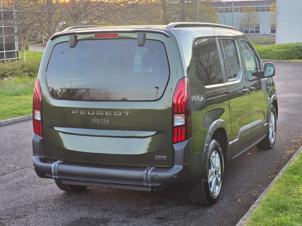 Peugeot Rifter Wheelchair Accessible Vehicle - Image 4