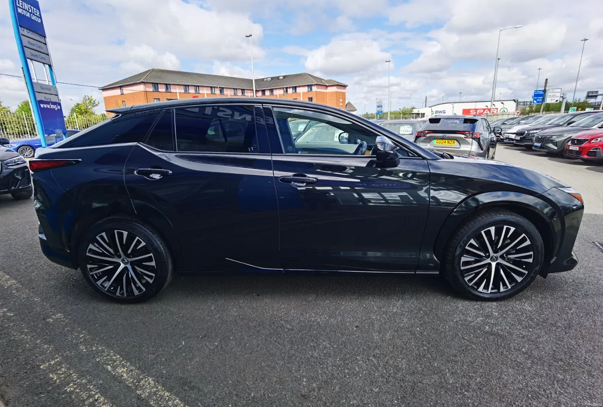 LEXUS RZ 450E 71KWH TAKUMI **98.1% BATTERY HEALTH* - Image 4