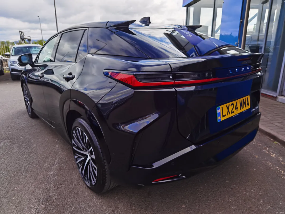 LEXUS RZ 450E 71KWH TAKUMI **98.1% BATTERY HEALTH* - Image 6