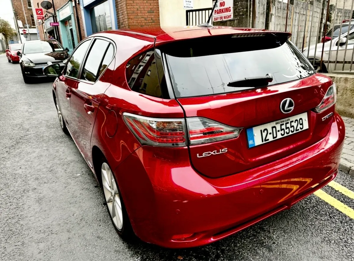 Lexus CT200H Automatic - Image 1