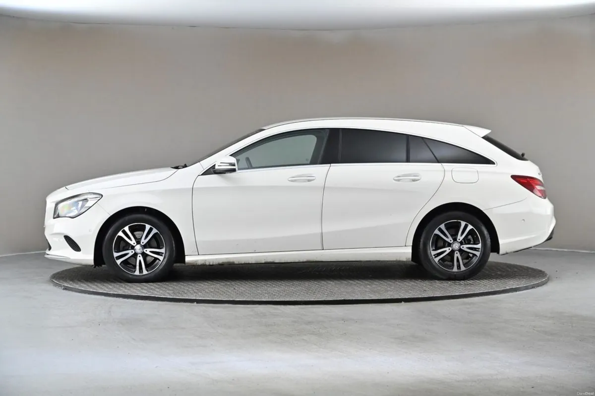 Mercedes-Benz CLA CLA 180 SHOOTING BREAK **HALF LE - Image 5