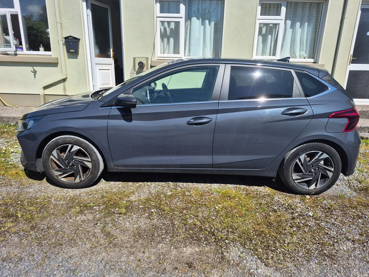 Hyundai i20 2023 Deluxe Plus 1.2 - Image 3