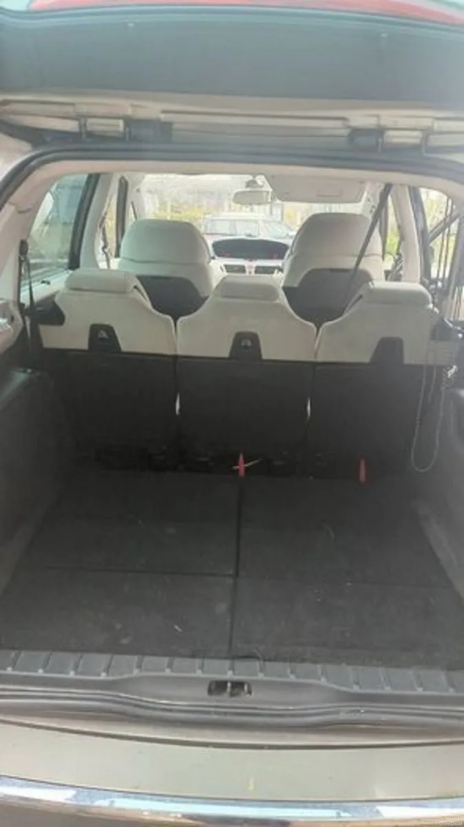 Citroen C4 Picasso 2008 - Image 2