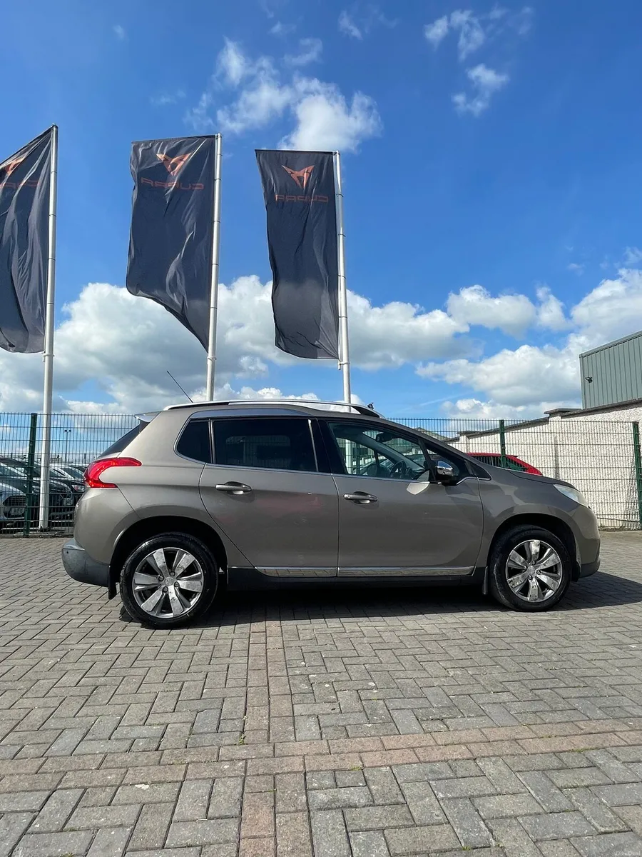 ** NCT 08/26 ** GLASS ROOF - Image 4