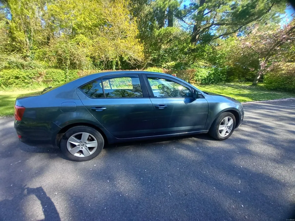 Skoda Octavia 2014 - Image 2