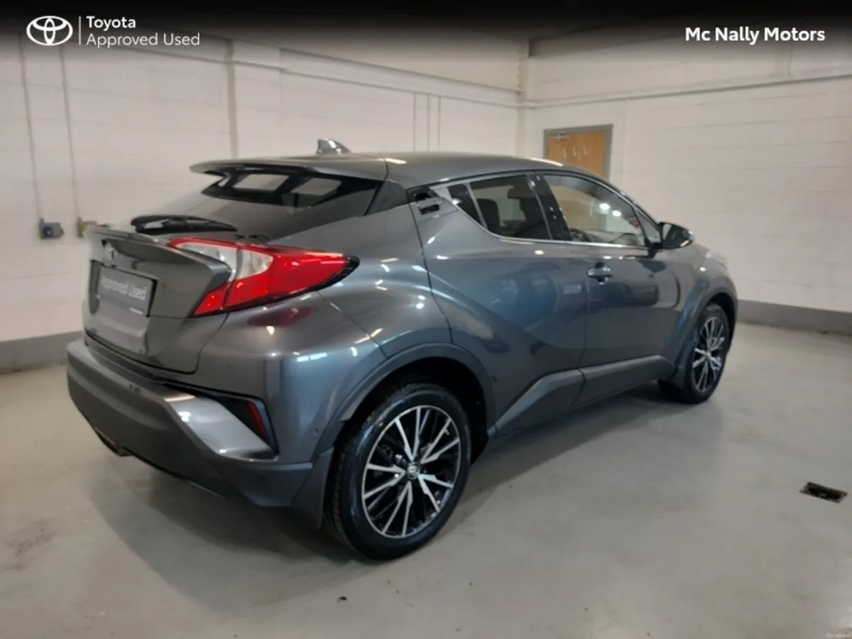 Toyota C-HR 1.2T SOL TOP SPEC PETROL MANUAL - Image 3