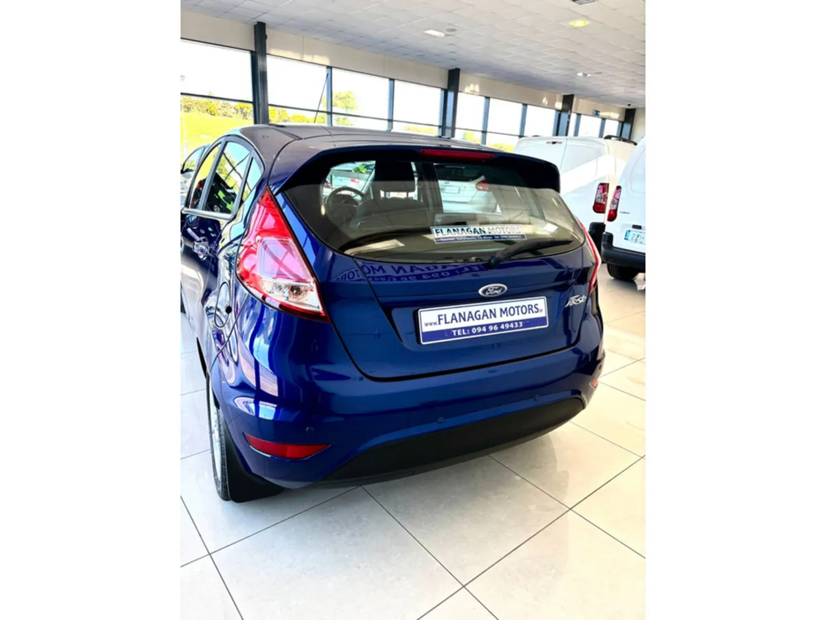 Ford Fiesta ZETEC 1.25 60PS M5 5DR MCA 4DR - Image 4