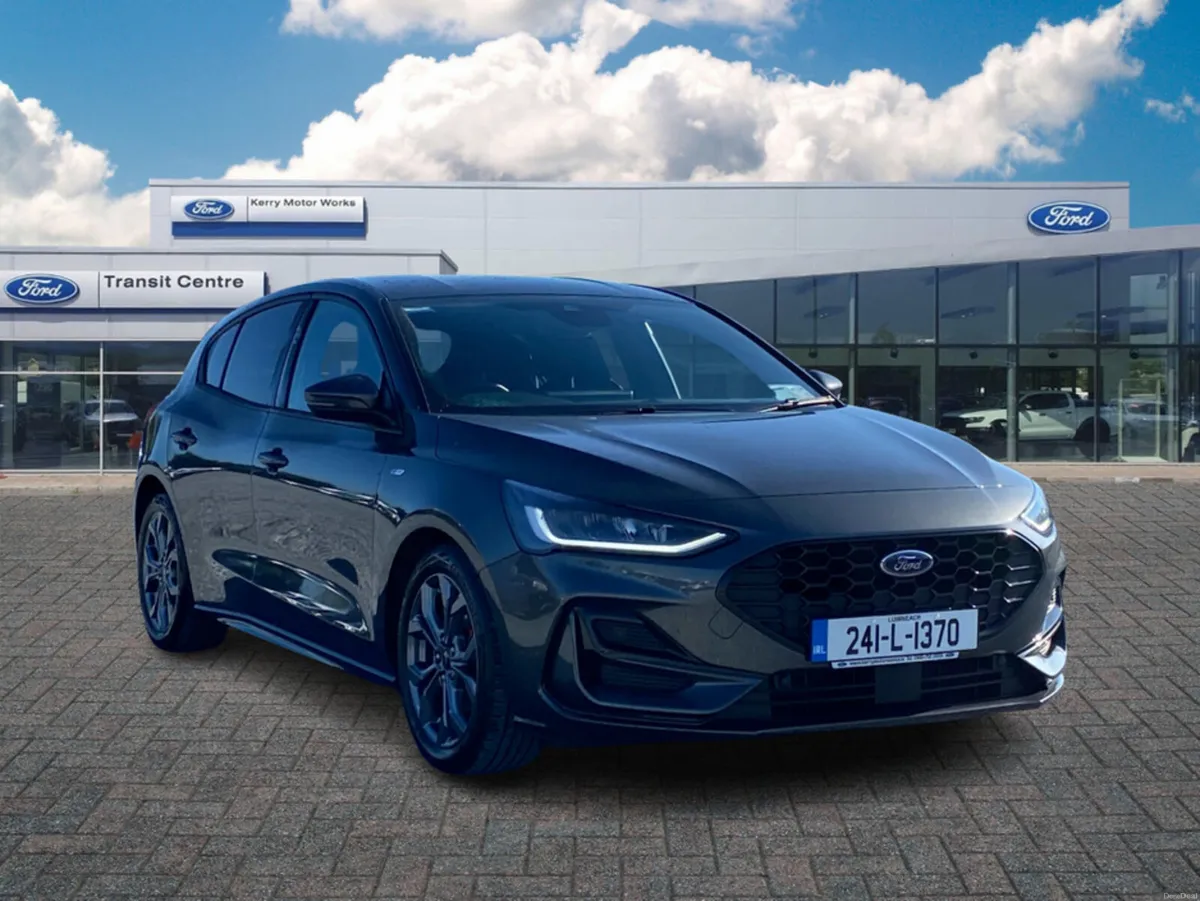Ford Focus ST-Line 1.0 MHEV 125BHP... Heated seats - Image 1
