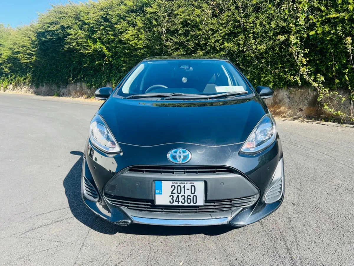 Toyota Aqua DAA-NHP10 - Image 4