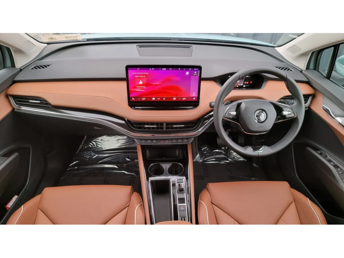 Skoda Enyaq IV 60- SUNSET GLASS-COGNAC LEATHER-ECO - Image 3