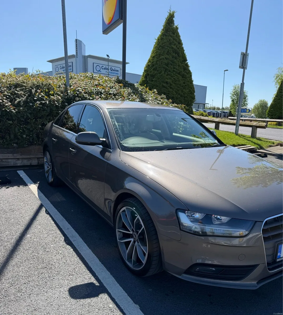 Audi A4 2013 - Image 2