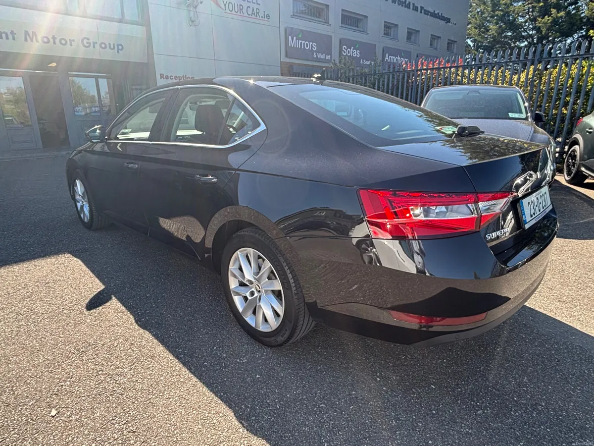 2.0 TDI AMBITION DSG - FLASH SALE NOW ON - Image 4