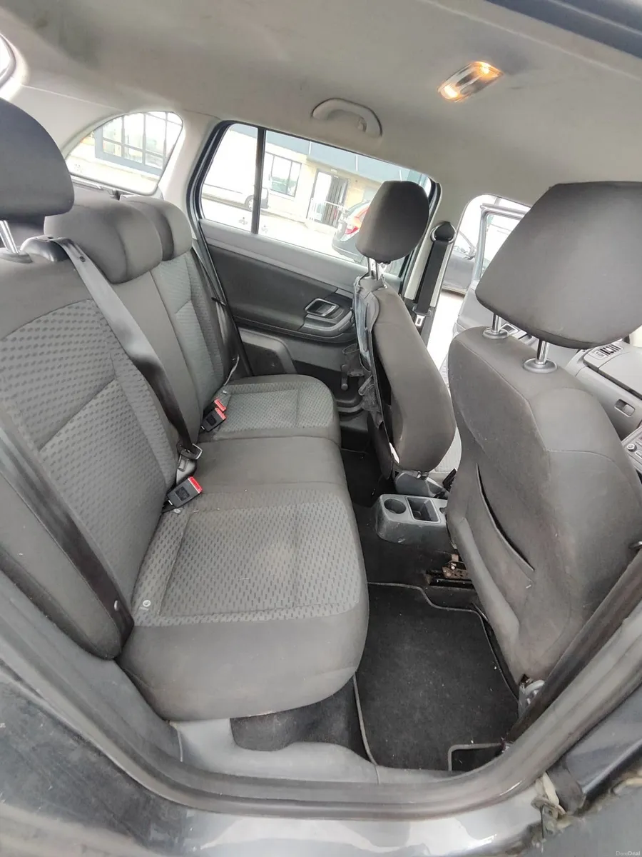 Skoda Fabia 2011 - Image 4