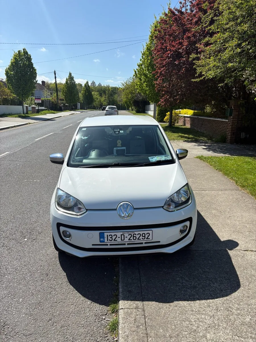 Volkswagen Up - Image 1