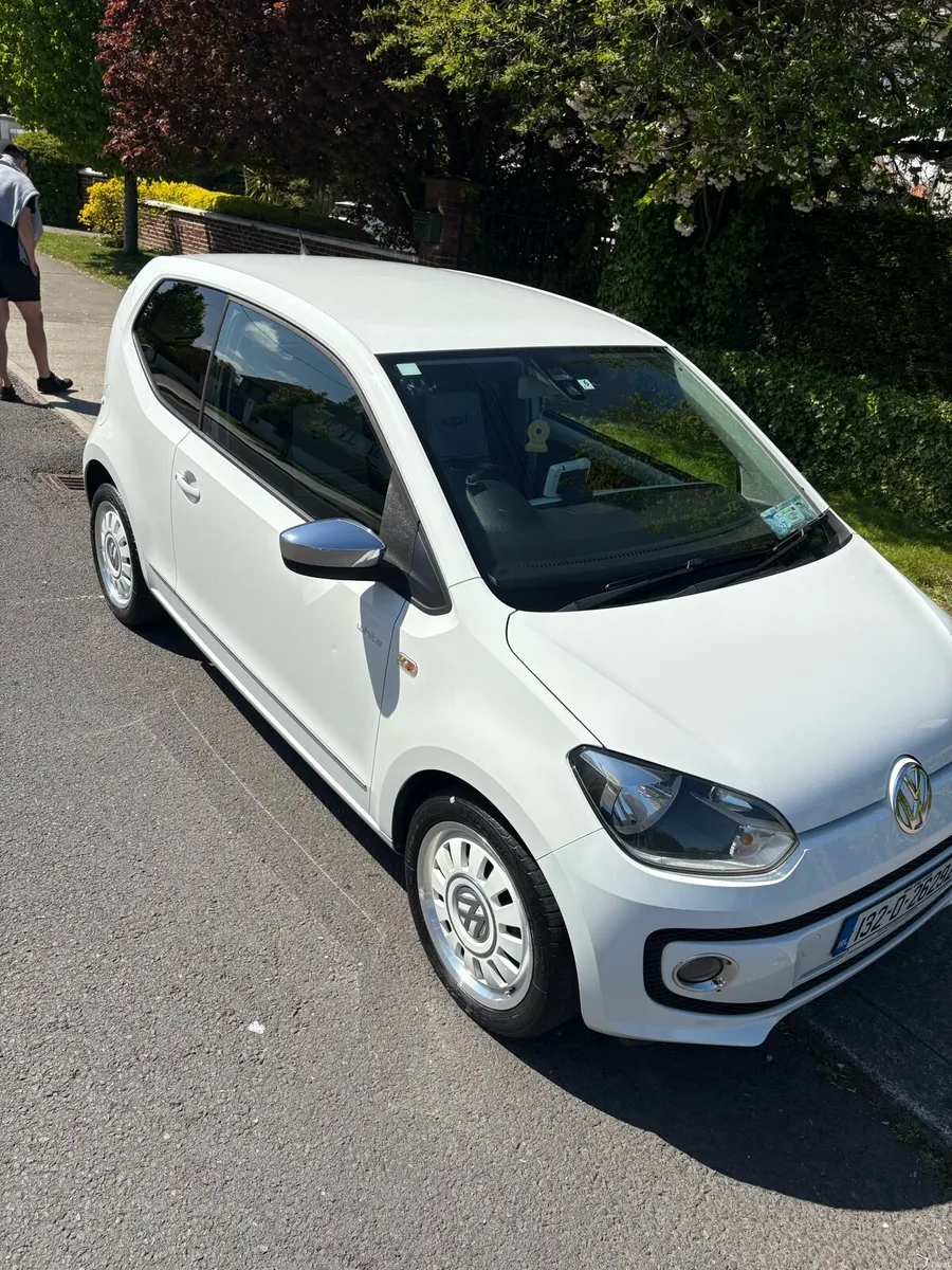 Volkswagen Up - Image 3