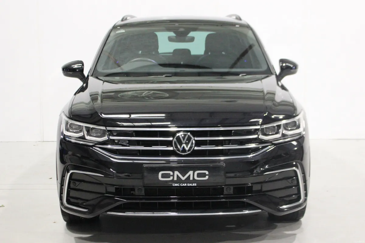 Volkswagen Tiguan 2023 TSI RLINE PHEV - Image 3