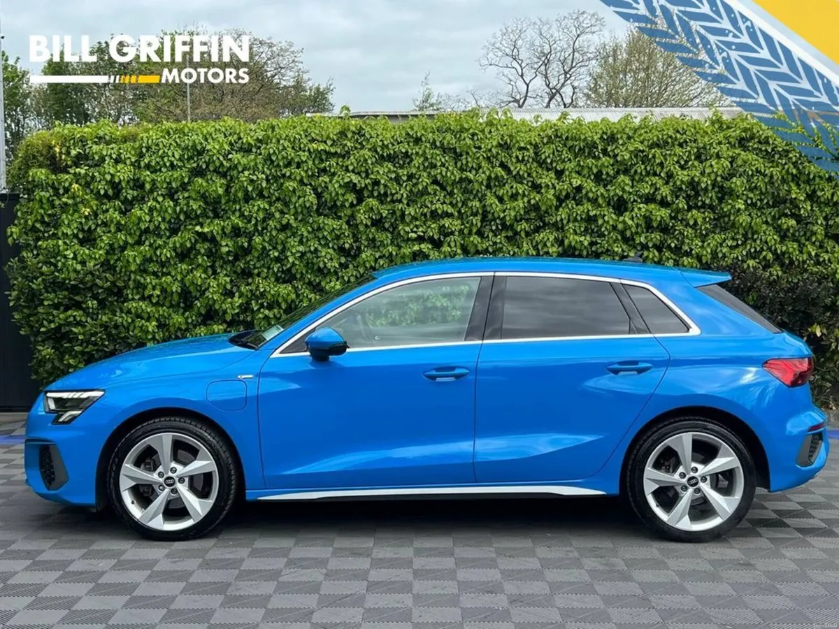 Audi A3 S-LINE 40 TFSI E SPORTBACK 1.4 HYBRID // S - Image 3