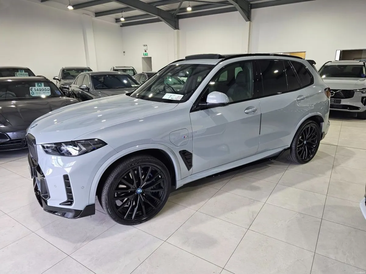 BMW X5 PAN ROOF ! - Image 2