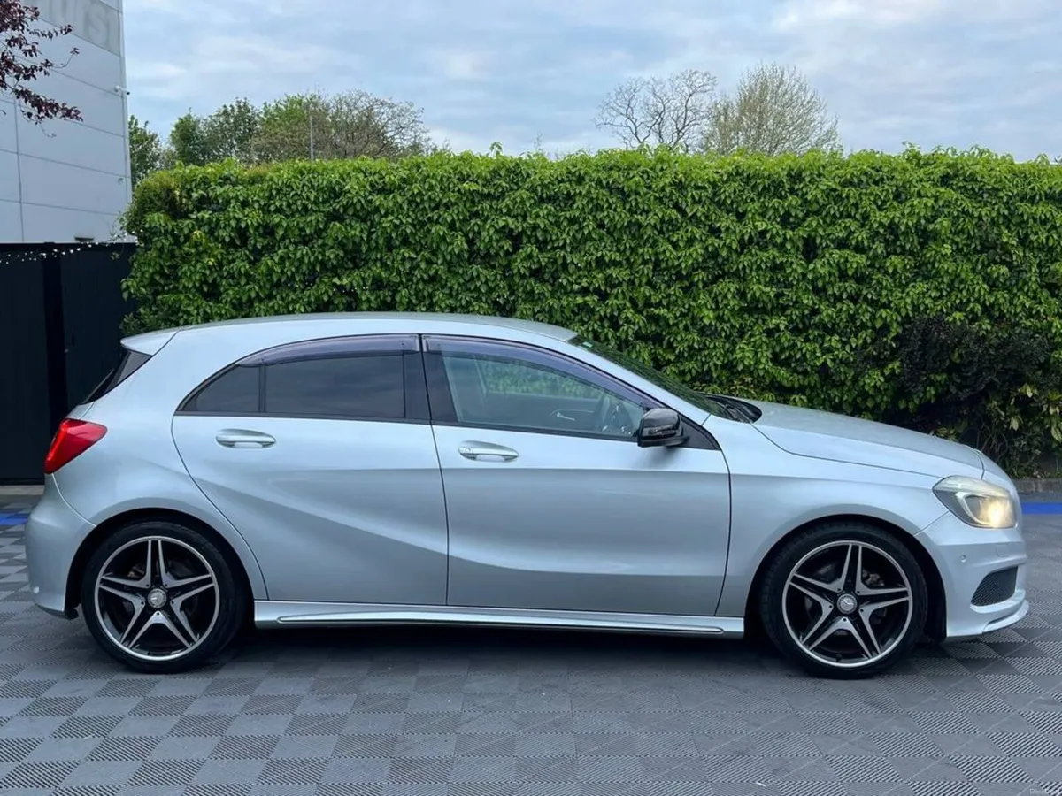 Mercedes-Benz A-Class A180 AMG-LINE 1.6 AUTO // SE - Image 2