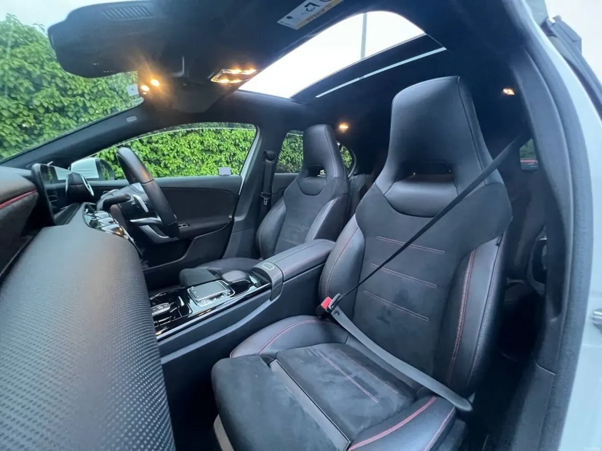 Mercedes-Benz A-Class A180 AMG-LINE PREMIUM 1.3 AU - Image 2