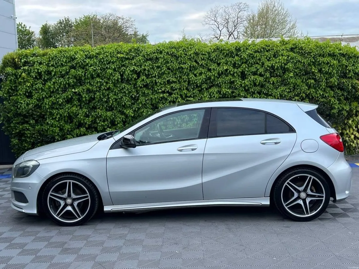 Mercedes-Benz A-Class A180 AMG-LINE 1.6 AUTO // NE - Image 4