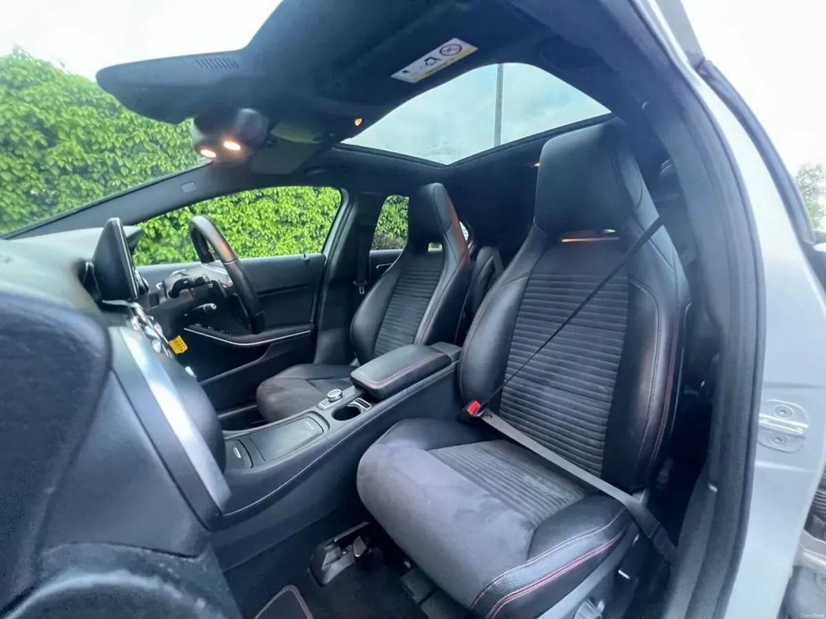 Mercedes-Benz A-Class A180 AMG-LINE 1.6 AUTO // NE - Image 2