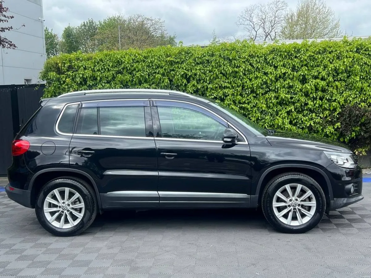 Volkswagen Tiguan COMFORTLINE 1.4 TSI AUTO // NEW - Image 2