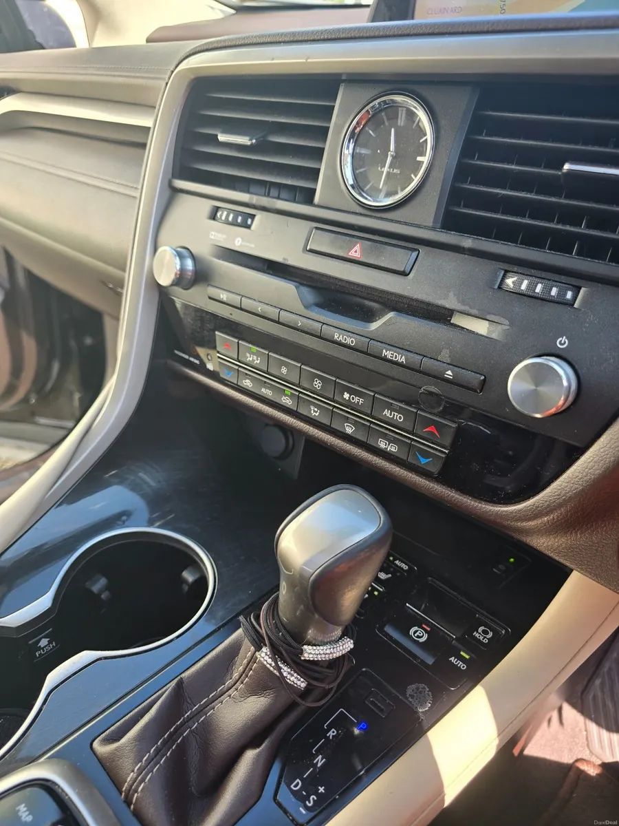 Lexus RX 2018 - Image 2