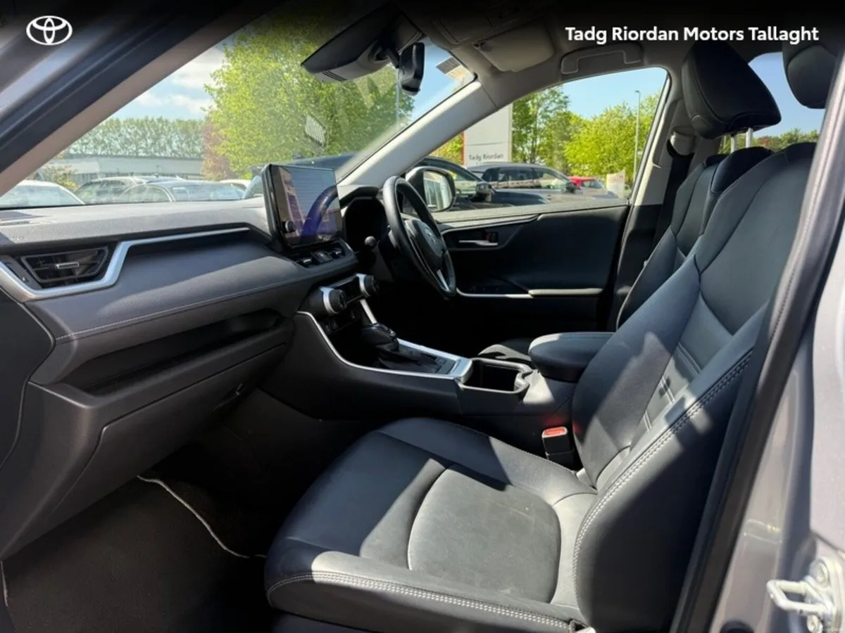 Toyota RAV4 RAV4 HYBRID SOL - Image 6