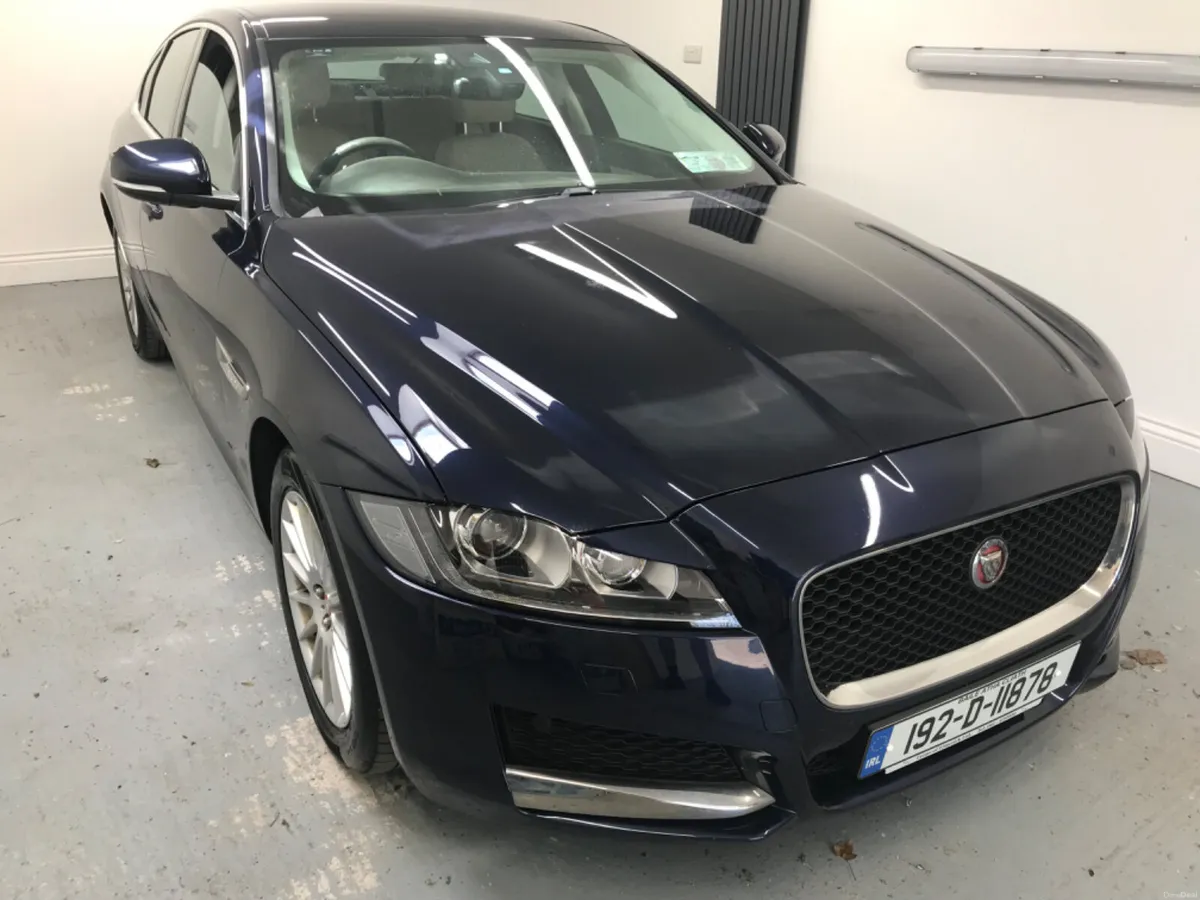 Jaguar XF 2019 - Image 3