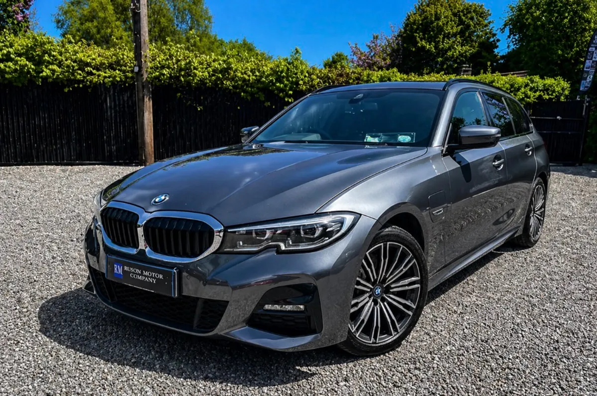 22 BMW 330e M Sport Touring Plug-In Hybrid Auto - Image 1