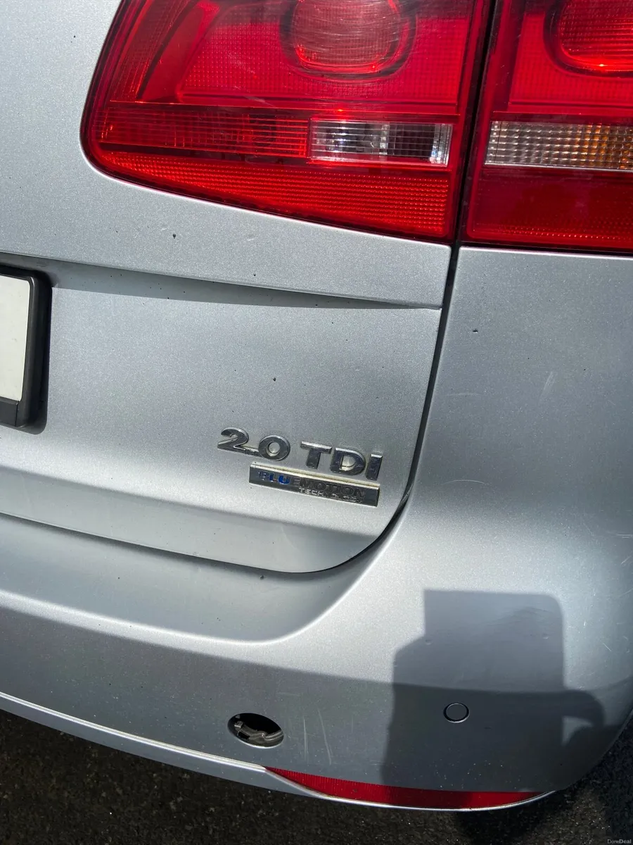 Volkswagen Touran 2013 - Image 4
