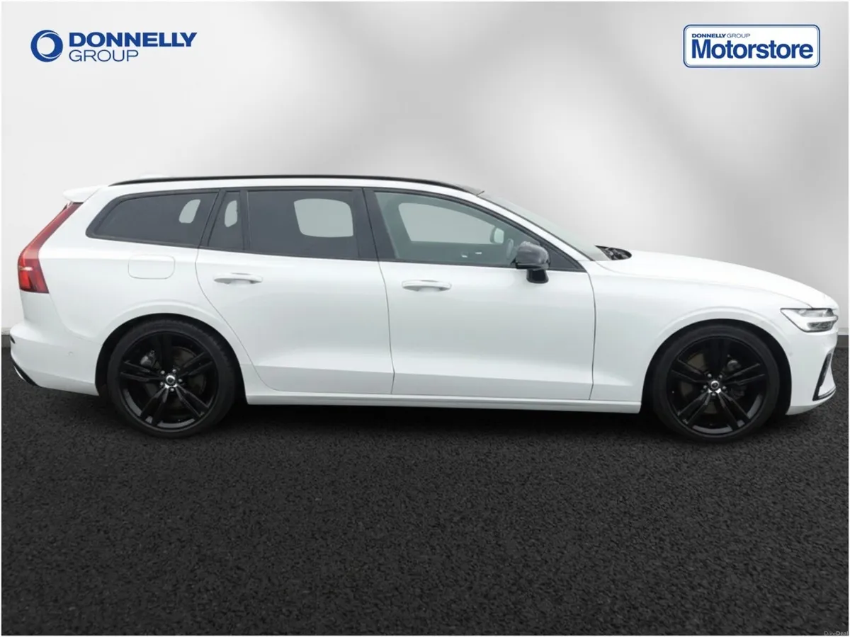 Volvo V60 Diesel Sportswagon R DESIGN Pro - Image 3