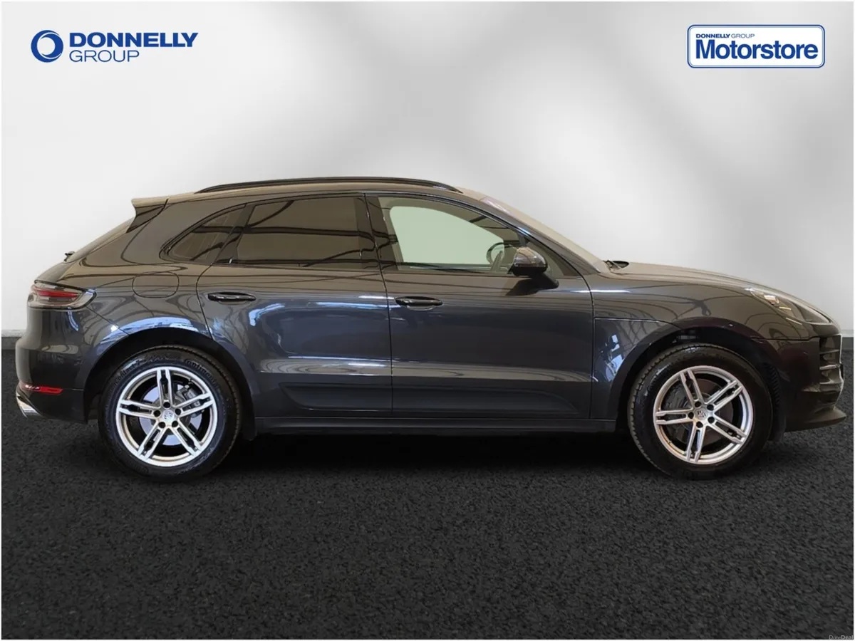 Porsche Macan Estate S - Image 3