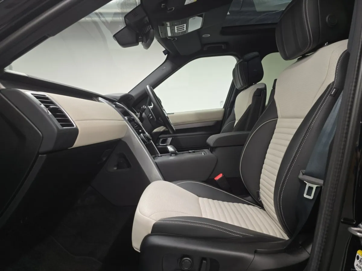 Land Rover Discovery Diesel Sw R-Dynamic HSE - Image 3