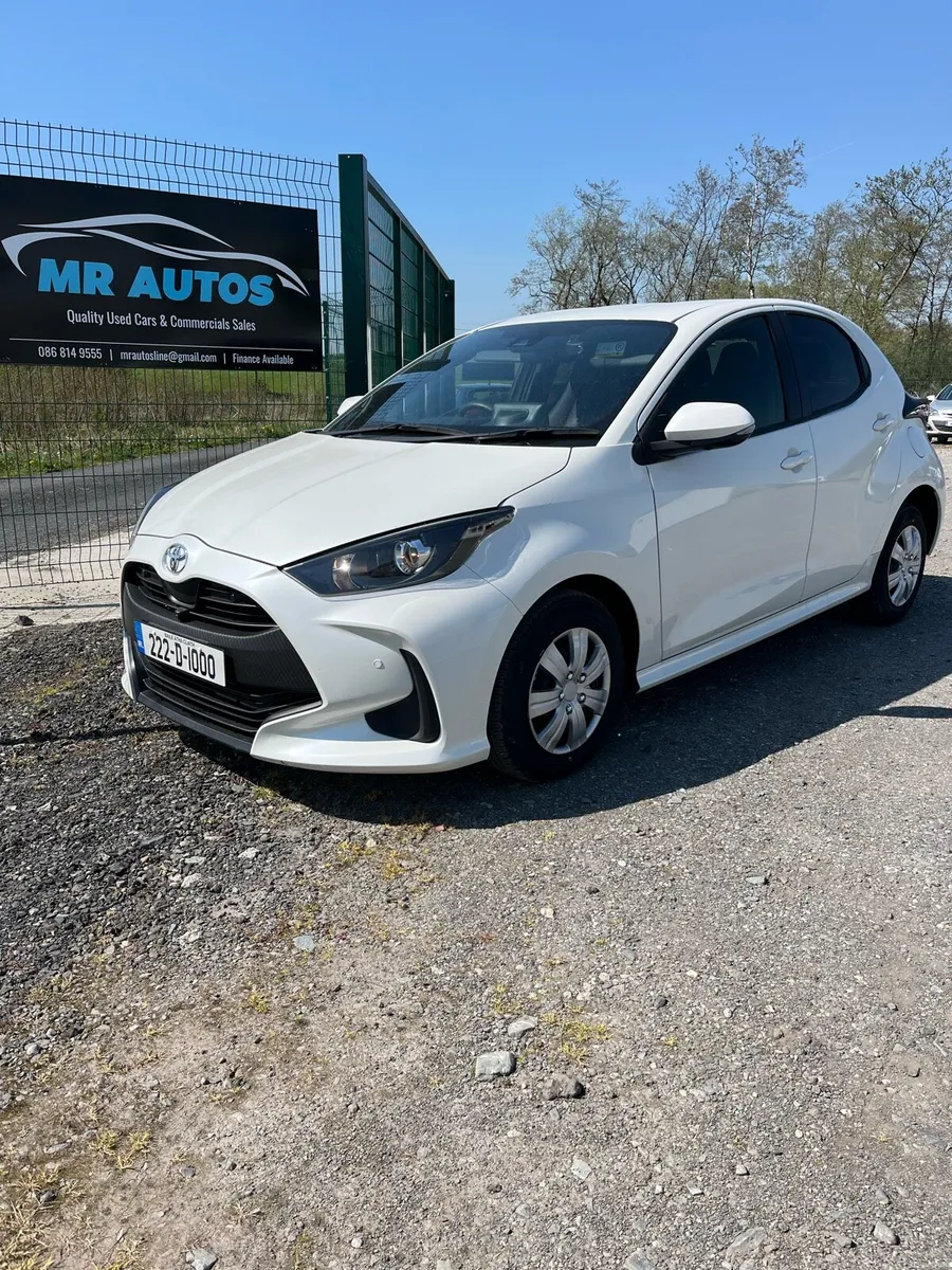 222 TOYOTA YARIS ONLY 7600 Kms - Image 2