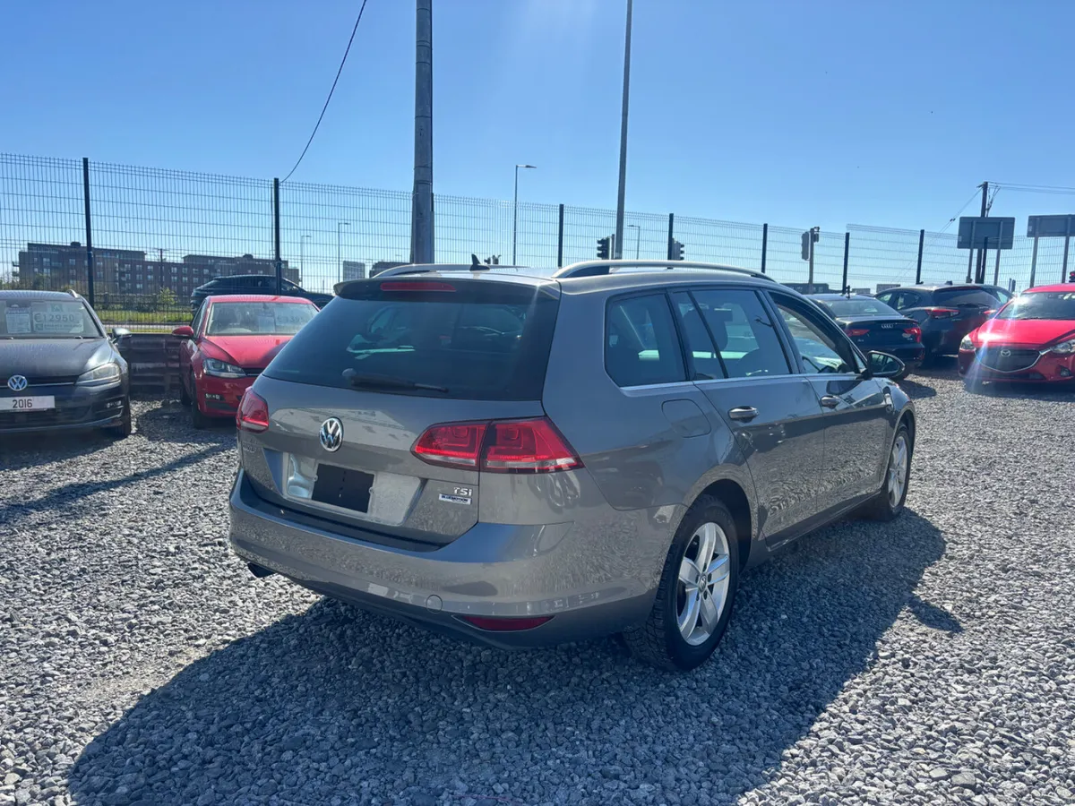 Volkswagen Golf Estate - Image 4