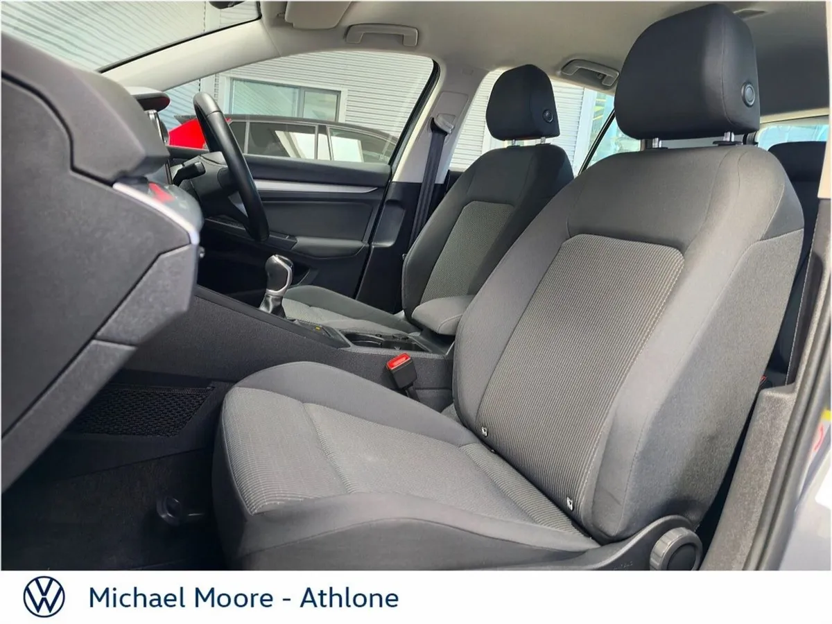 Volkswagen Golf 2.0 TDI 115BHP Comfort - Image 4