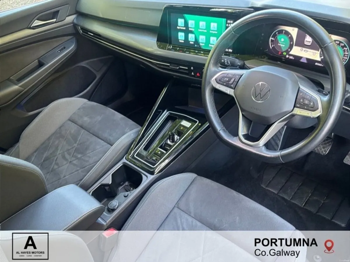 Volkswagen Golf AUTOMATIC STYLE 2.0 TDI 115HP *FLA - Image 2