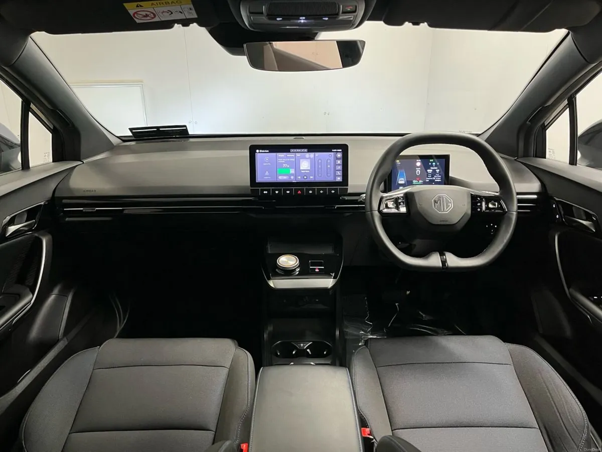 MG MG4 SE 64kWh Long Range 203BHP - Parking Sensor - Image 4